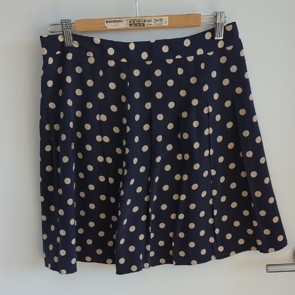 J. Crew Navy and Cream Polka Dot Pleated Skirt Size 6 - Picture 3 of 5